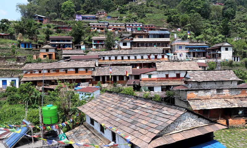 ढुङ्गे घर 